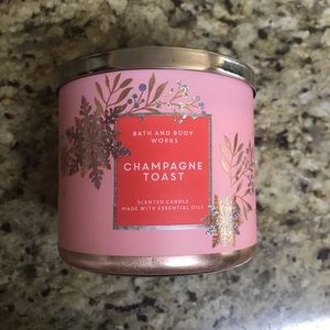 Bath & Body Works Champagne Toast 3 Wick Candle